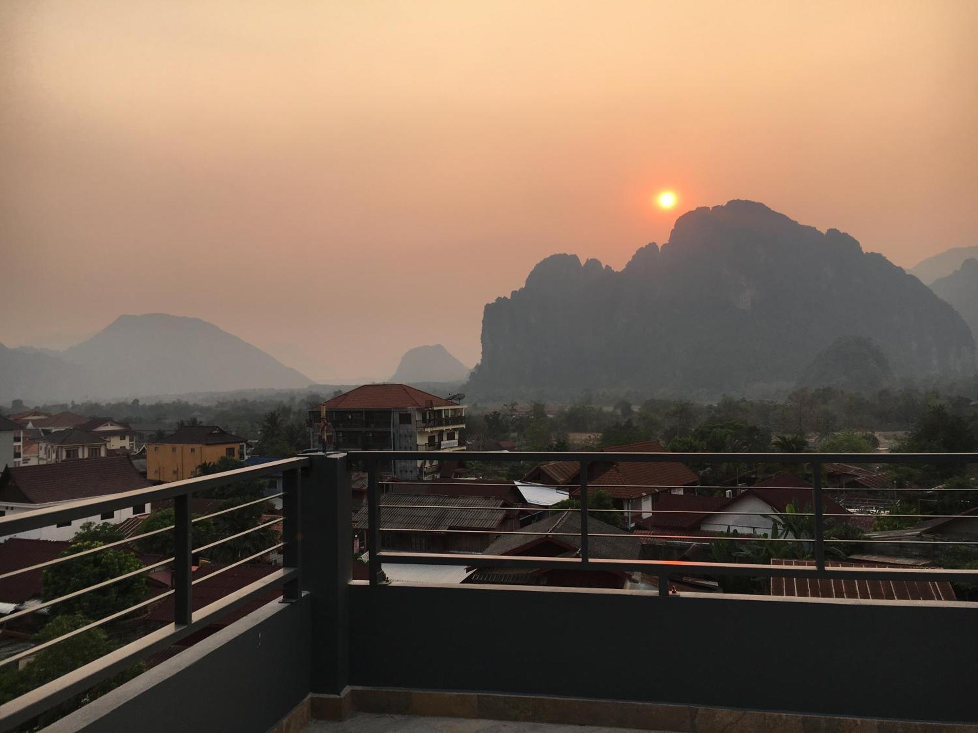 Faraway Suites Vang Vieng Ngoại thất bức ảnh