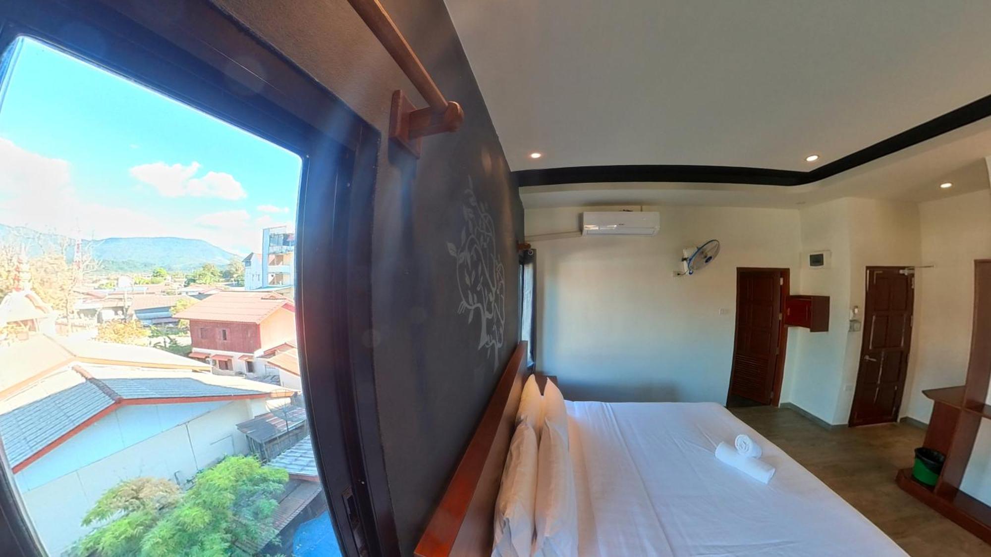 Faraway Suites Vang Vieng Phòng bức ảnh