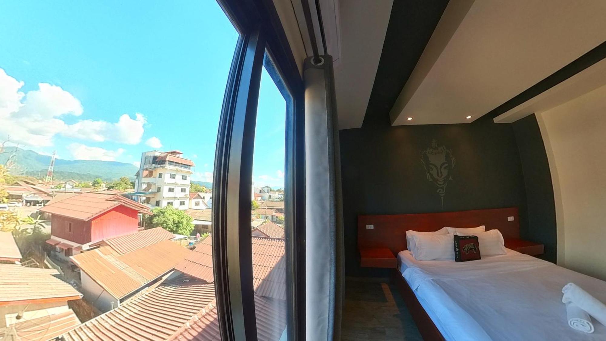 Faraway Suites Vang Vieng Phòng bức ảnh
